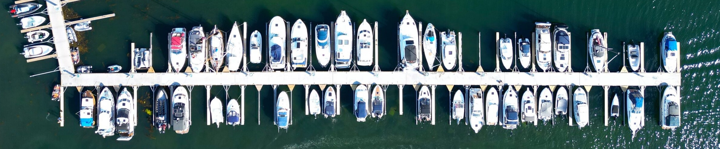 Bølgebryter og flytebrygger